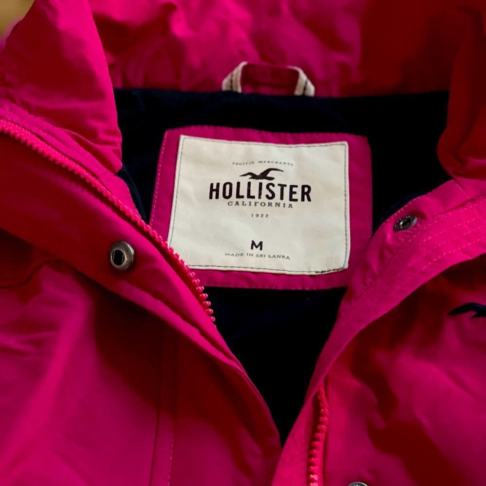 Girls Hollister size medium (juniors) coat.